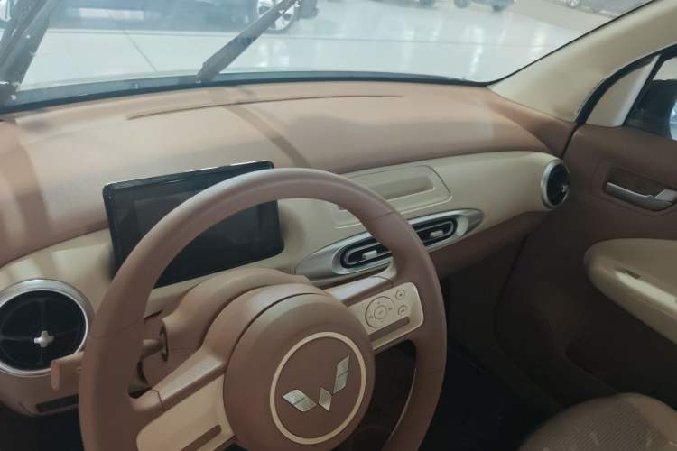 Used Wuling Hongguang MINIEV 2025 Four-Door Version Advanced Edition