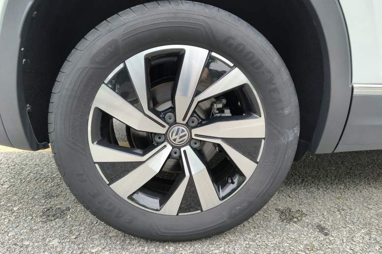 Used Volkswagen Tayron 2020 330TSI Two-Wheel Drive Luxury Smart Connectivity Version