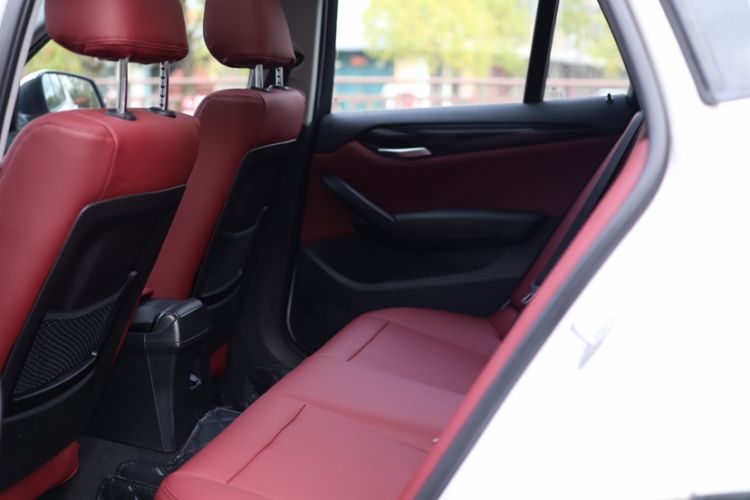 Used BMW X1 2015 sDrive18i Fashion Upgrade Edition Interior 8