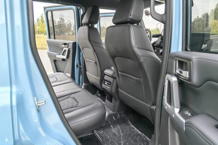 Used 212 T01 2025 2.0T Changfeng
