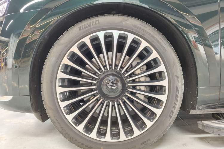 Used Hima AITO M9 2025 Pure Electric Ultra Version 100 kWh 6-Seater Model