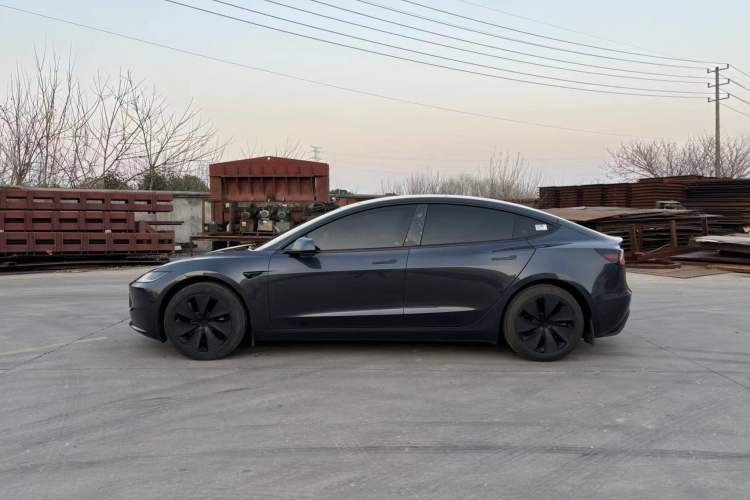 Used Tesla Model 3 2025 Rear-Wheel-Drive Version