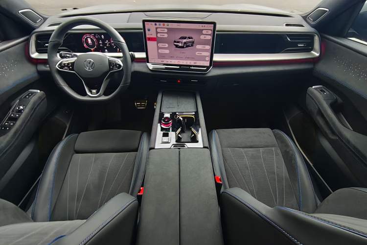 Used Volkswagen Teramont 2025 Tiguan Pro 450TSI Four-Wheel Drive Summit Edition Interior 2