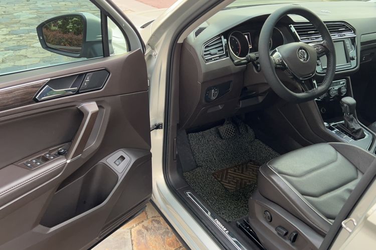 Used Volkswagen Tiguan L 2017 330TSI Automatic Two-Wheel Drive Flagship Edition Driver Seat