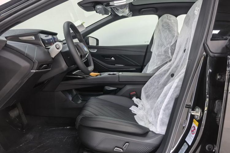 Used Deepal SL03 2025 Range-Extended Elite Version
