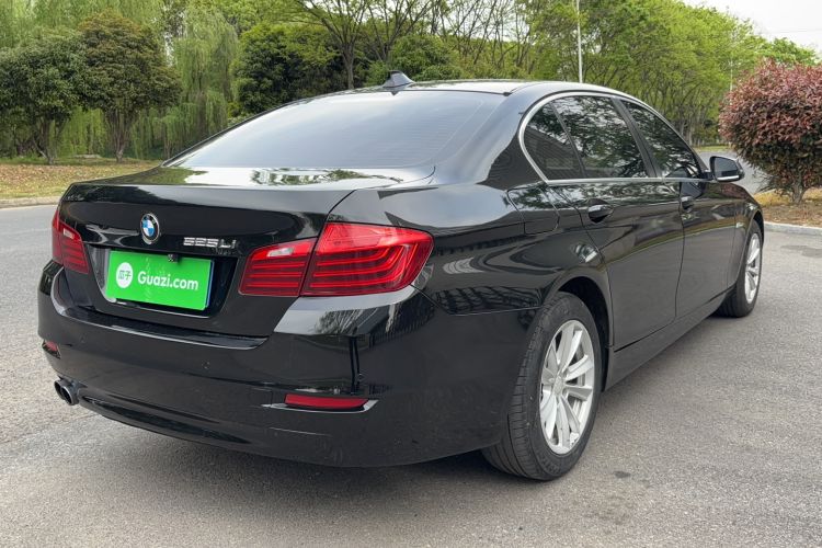 Used BMW 5 Series 2014 520Li Elegant Model
