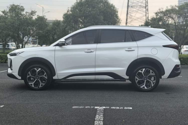 Used SOL X8 2021 300T DCT Luxury Smart Connect Edition 6 Seats
