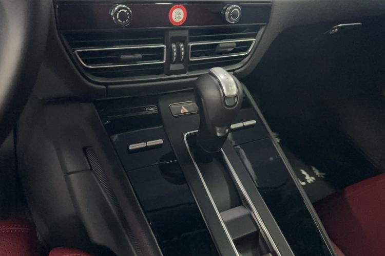 Used Porsche Macan 2023 Macan 2.0T