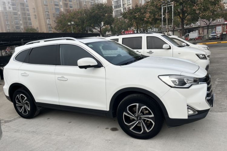 Used JAC Refine S7 2017 2.0T Automatic Luxury Smart Version