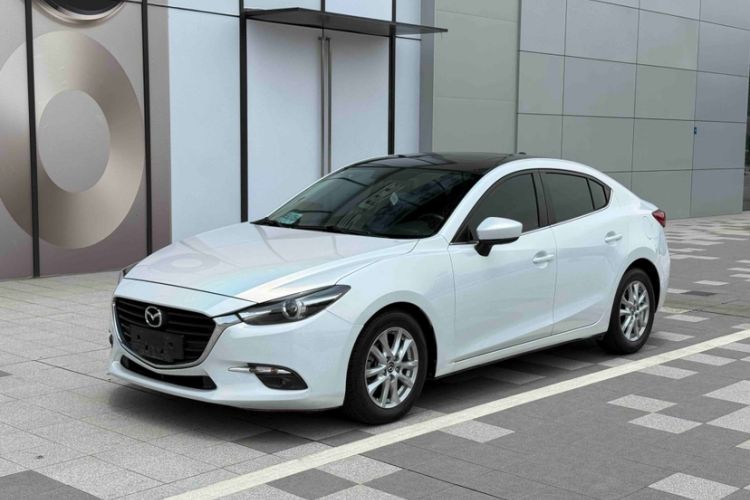 Used Mazda 3 Axela 2017 Sedan 1.5L Automatic Luxury Model Emission Standard China V