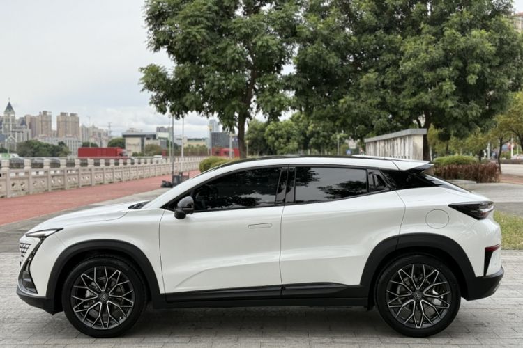 Used Changan UNI-T 2022 1.5T Prestige Version
