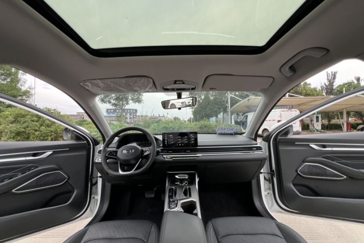 Used Geely Auto Emgrand 2022 4th Generation 1.5L CVT Luxury Model