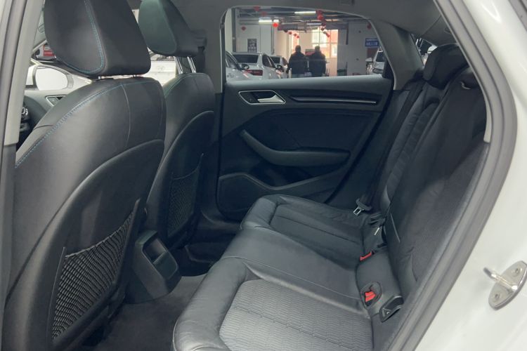 Used Audi A3 2017 Limousine 35 TFSI Fashion Model Interior 3