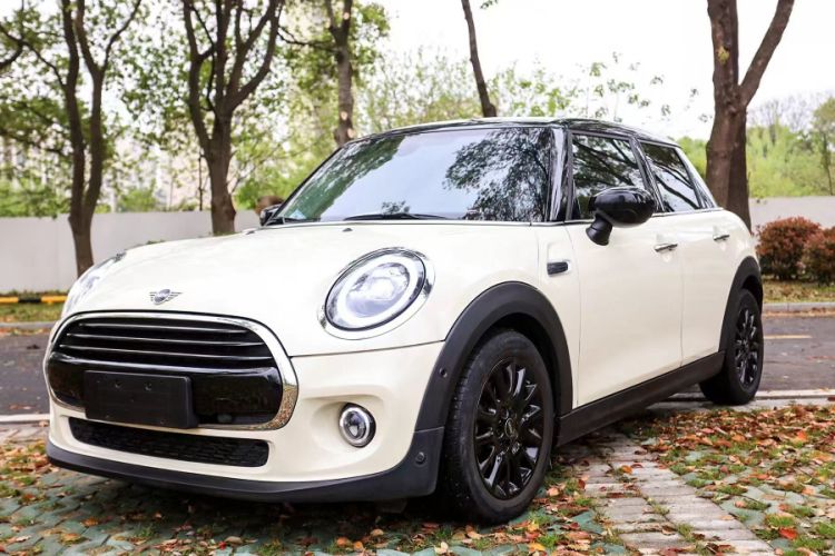 Used MINI 2019 1.5T COOPER Classic Edition Five-Door Version Guazi used car, China used car export, Used car for sale, Used  cars, Cheapest cars for sale