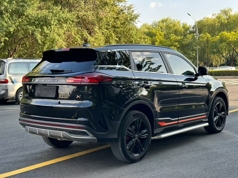 Geely Auto Emgrand X7 Sport 2022 Boyue X 1.8TD DCT ZhiZun Edition — снимка 6