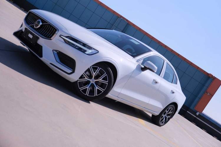 Used Volvo S60 2025 B4 Zhiyi Luxury Edition