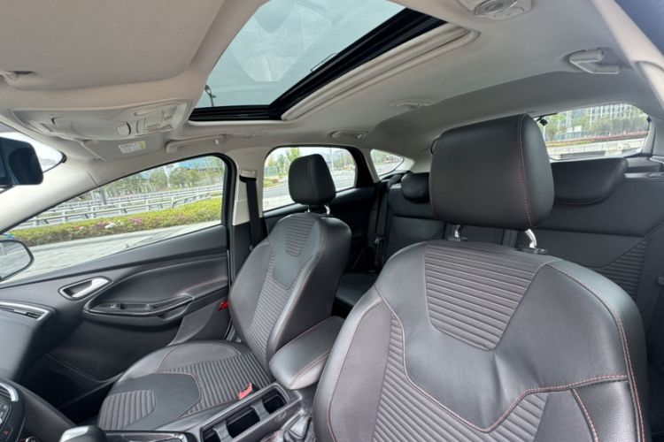 Used Ford Focus 2017 Hatchback EcoBoost 180 Automatic Elite Model Headliner