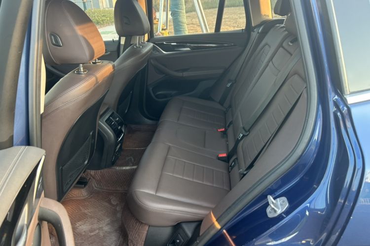 Used BMW iX3 2021 Updated Leading Edition
