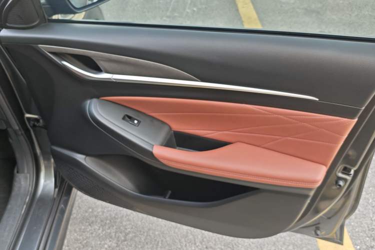 Used CHANGAN Eado 2022 PLUS Blue Whale NE 1.4T GDI DCT Flagship Edition
