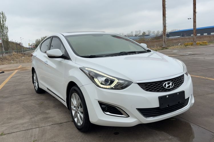 Used Hyundai Elantra (5th Generation / Langdong) 2016 1.6L Manual Luxury Model Rear Right 45 Deg