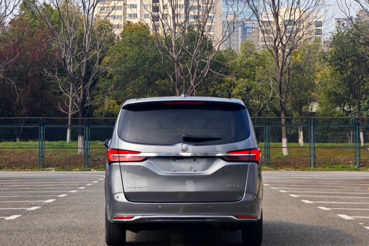 Used Buick GL8 2021 Land Cruiser Executive 652T Premium Model
