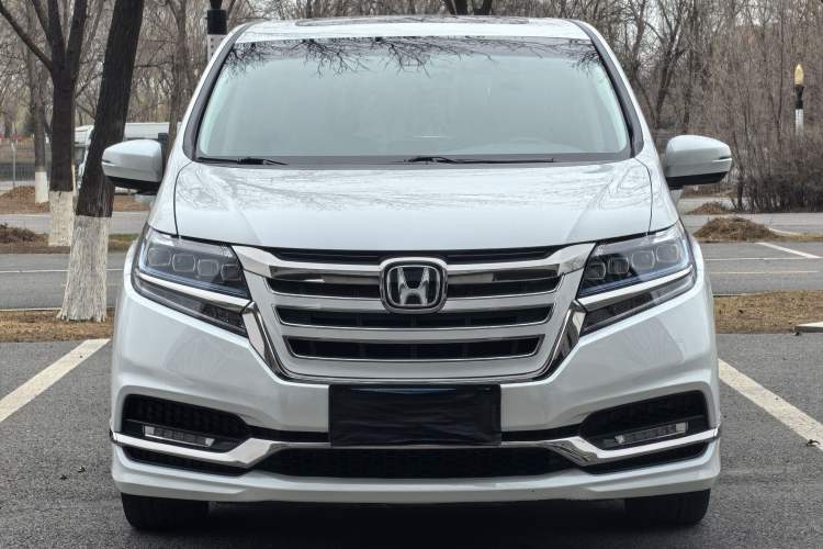 Used Honda Elysion 2019 2.0L Hybrid Luxury Edition
