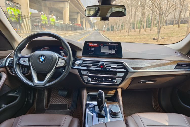 Used BMW 5 Series 2020 525Li Luxury Package
