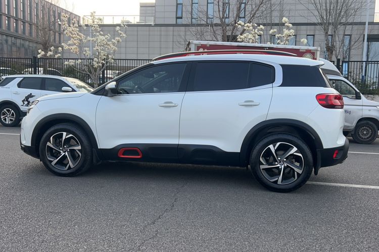 Used Citroen C5 AIRCROSS 2017 380THP Luxury Model Exterior 6