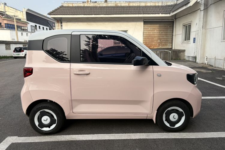 Used Wuling Hongguang MINIEV 2021 Macaron Premium Model – Lithium Iron Phosphate Exterior 1