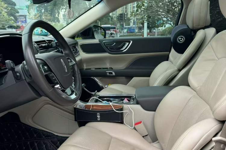 Used Lincoln Continental 2019 2.0T Two-Wheel Drive Luxury Edition China VI Standard
