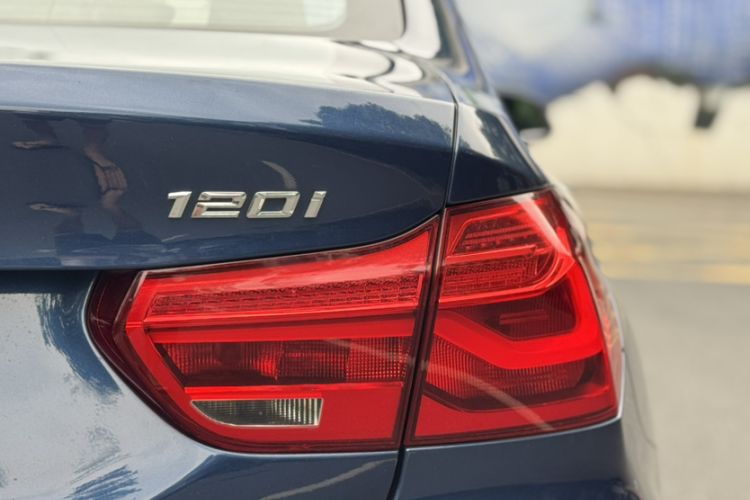 Used BMW 1 Series 2021 120i M Sport Edition Exterior 3