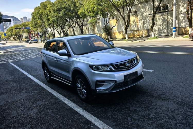 Used Geely Auto Emgrand X7 Sport 2018 1.8TD Automatic Two-Wheel Drive Zhiya Model Exterior 3