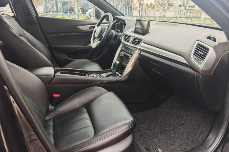 Used Mazda CX-4 2018 2.0L Automatic Two-Wheel Drive Blue Sky Luxury Edition