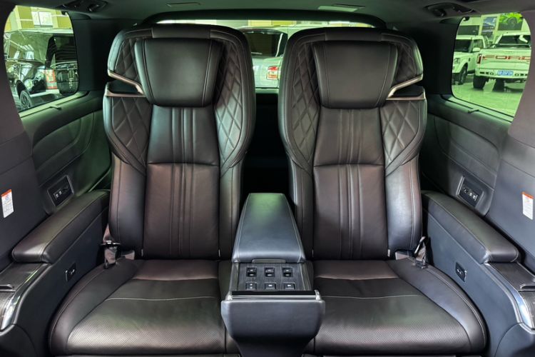 Used Lexus LM 2020 300h Four-Seat Grand Edition
