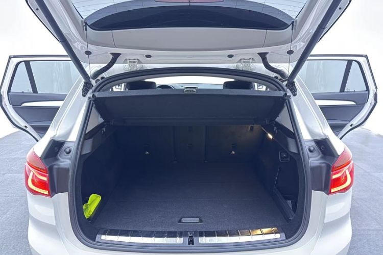 Used BMW X1 2018 sDrive20Li Leading Model