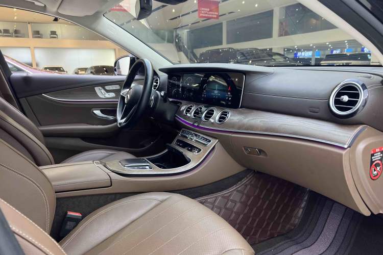 Used Mercedes-Benz E-Class 2023 E 300 L Luxury Model Interior 9