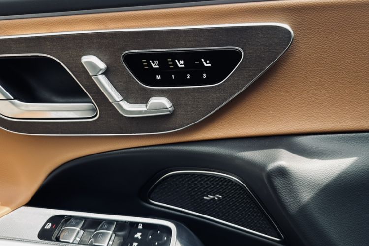 Used Mercedes-Benz E-Class 2025 Facelift E 300 L Fashion Edition