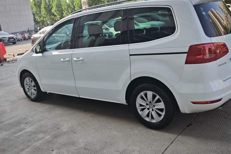 Used Volkswagen Sharan 2014 2.0 TSI Standard Model
