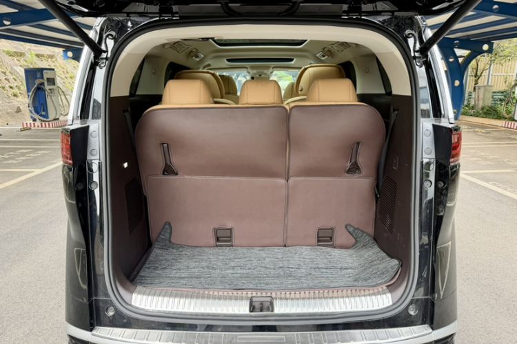 Used Denza D9 2025 EV Intelligent Driving Edition 620 Luxury Model
