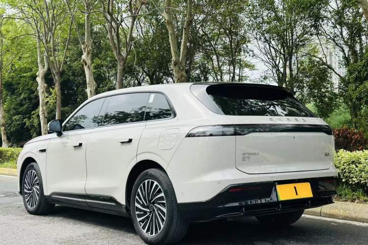Used EXEED Star Era ET 2024 Extended-Range 240 Ultra All-Wheel Drive Exterior 5