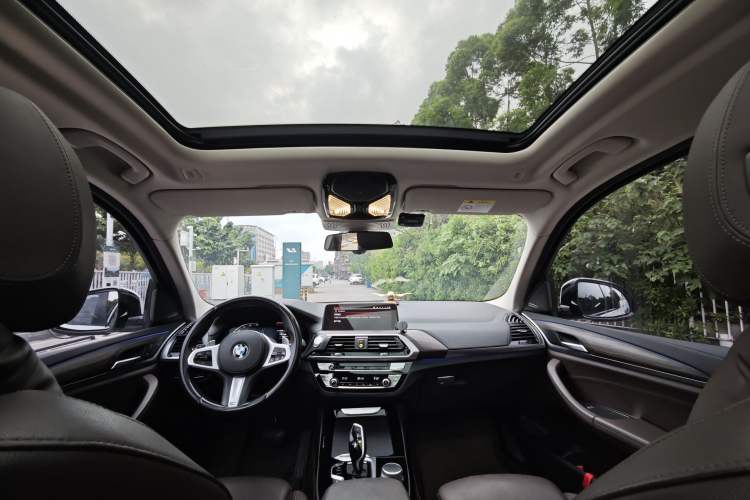 Used BMW X3 2021 xDrive28i M Sport Package Interior 5