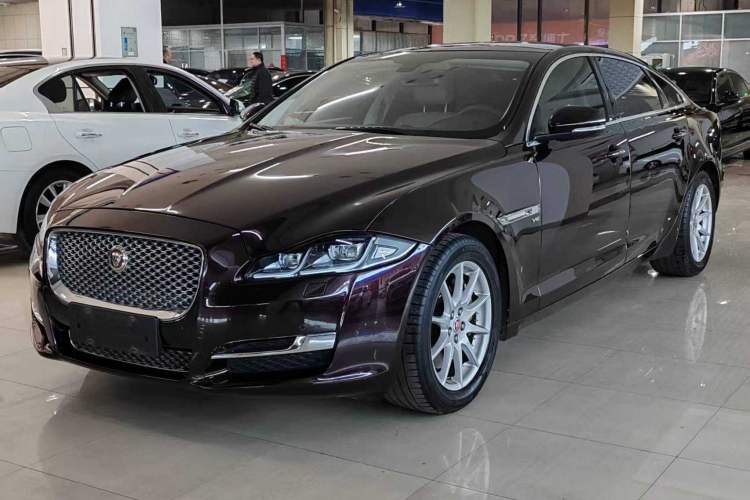 Used Jaguar XJ 2016 XJL 2.0T Two-Wheel-Drive Elegant Business Edition