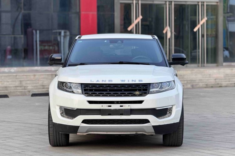 Used Land X7 2015 2.0T Panoramic Prestige Edition
