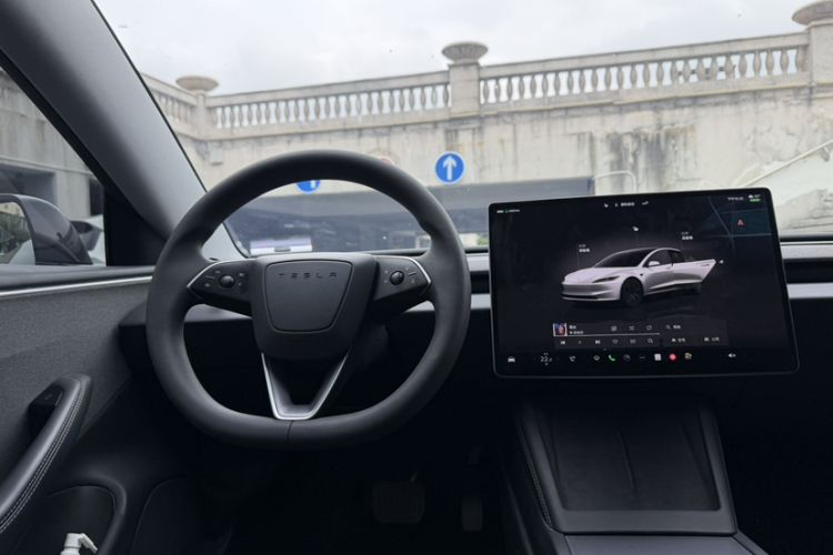 Used Tesla Model 3 2023 Rear-Wheel-Drive Version Steering Wheel