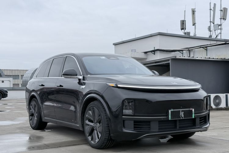 Used Li Auto L8 2023 Pro Model
