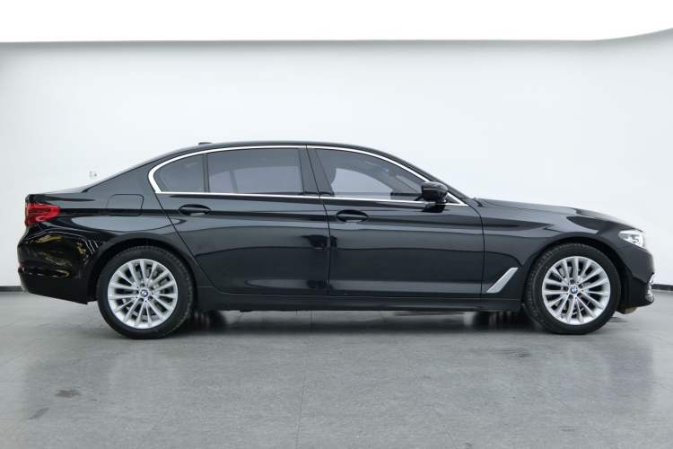 Used BMW 5 Series 2020 525Li Luxury Package