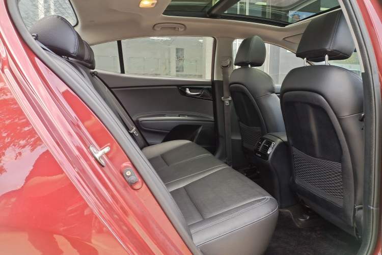 Used Kia K4 2015 1.8L Automatic GLS Special
