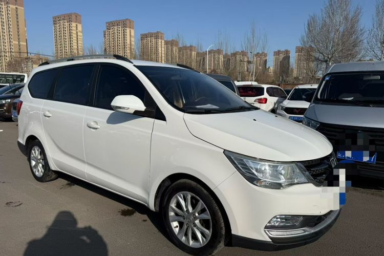 Used Baojun 730 2016 Revised 1.5L Manual Standard Version 7 Seats China V Emission Standard
