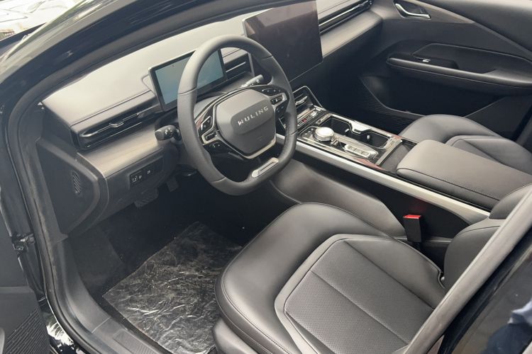 Used Wuling Xingguang 2023 150 Advanced Edition
