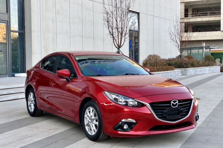 Used Mazda Mazda 3 Axela 2016 Sedan 1.5L Manual Comfort Model
